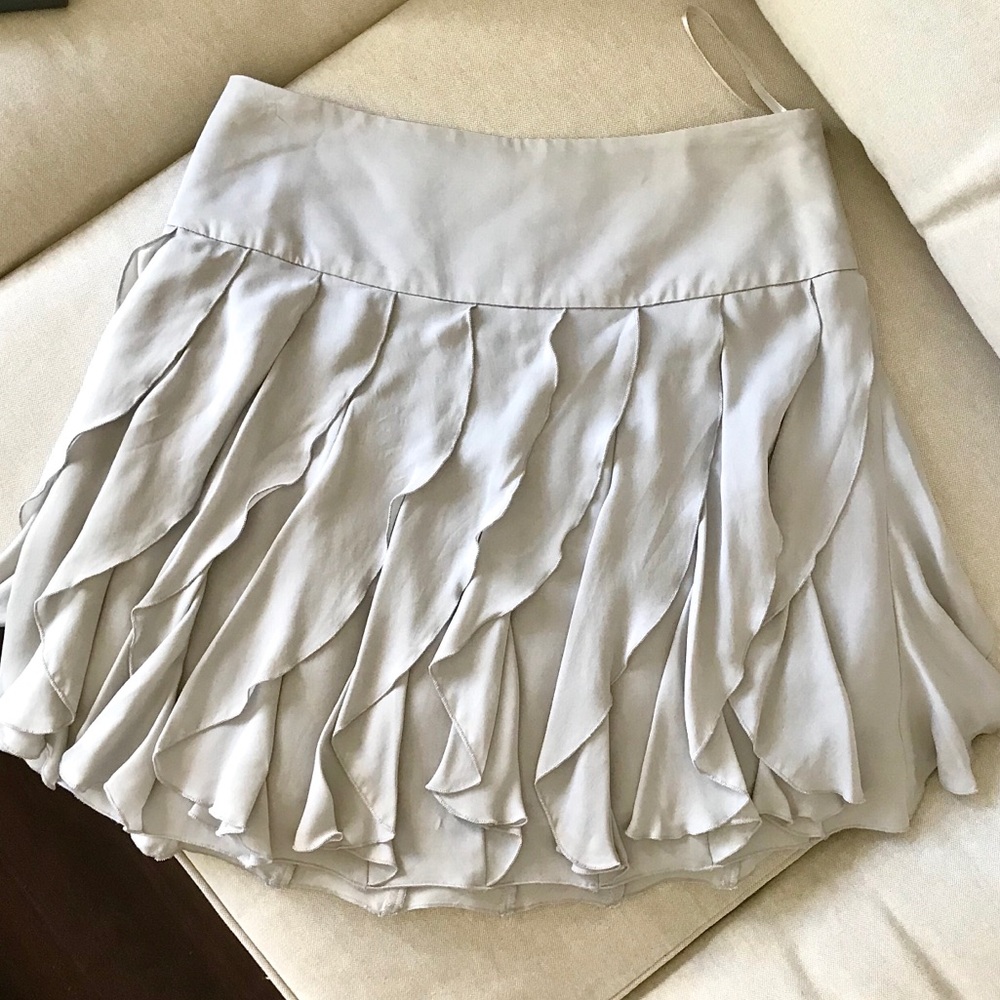 New INC International, 100% silk